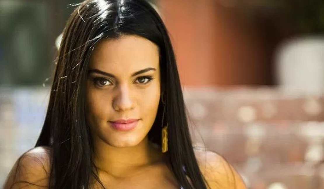 Letícia Lima assume namoro com Ana Carolina: '1º relacionamento com mulher'
