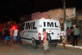 Jovem é assassinado a tiros na porta de casa no interior de Alagoas