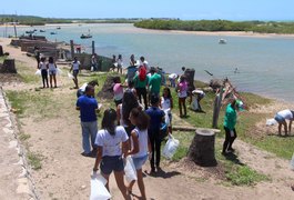 FPI realiza mutirão com participação de crianças e recolhe cerca de 300 Kg de lixo das margens de afluente do rio São Francisco