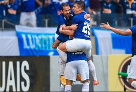 Com chuva e sufoco, Cruzeiro vence Goiás e é campeão brasileiro de 2014