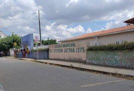 Prefeitura de Palmeira dos índios repudia vídeo contra diretora de escola: 'Ameaças, injúria e difamação'