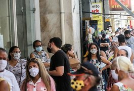 Brasil reduz taxa de contágio do novo coronavírus de 2,81 para 0,98