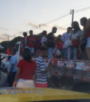 Operação policial aplica 54 multas durante carreata em município alagoano