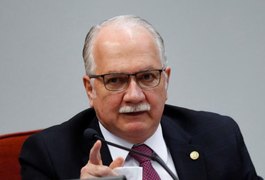Fachin retira do inquérito das fake news pedido de Moraes para investigar Mendonça