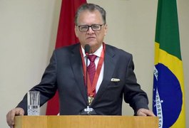 Prefeito Isnaldo Bulhões morre em decorrência ao covid-19