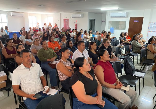 Educação de Traipu realiza reunião para apresentação de avaliação diagnóstica