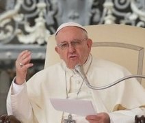 Papa se desculpa após dizer que existe 'bichice demais' em seminários