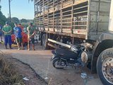 Acidente entre moto e caminhão deixa dois feridos na zona rural de Arapiraca