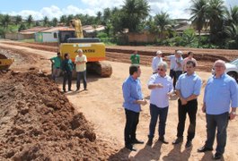 Vice-prefeito Yale vistoria obras da duplicação da AL-110