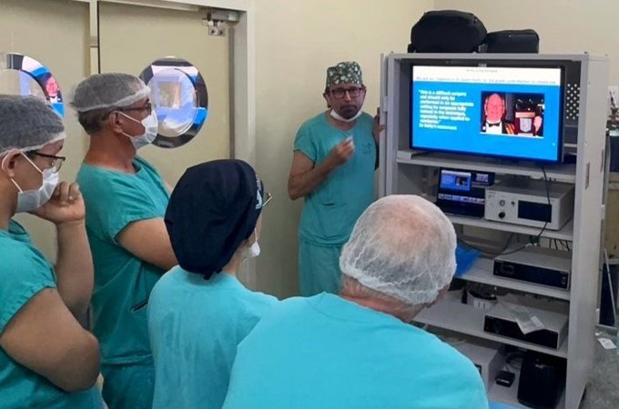 HU realiza cirurgia para correção de malformação congênita rara