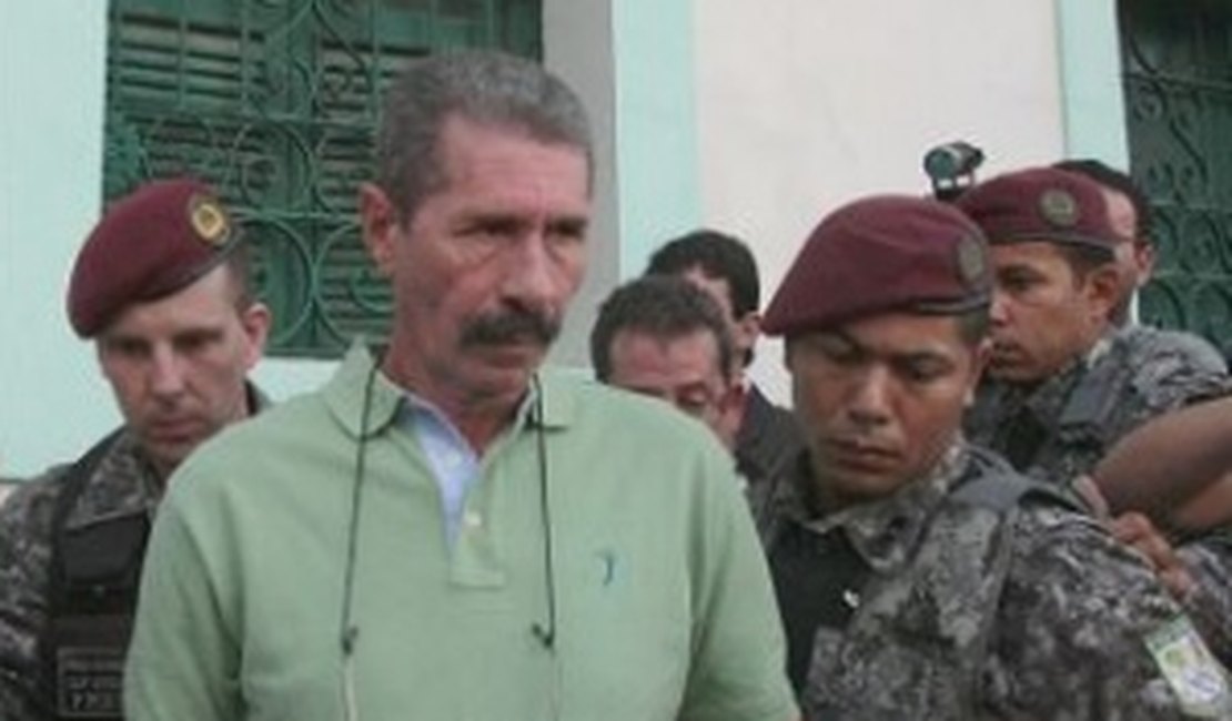 Ex-tenente-coronel Manoel Cavalcante é considerado foragido, diz Polícia Civil