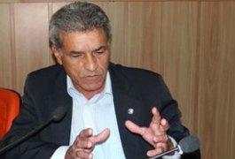 Delegado identifica suspeito de pedofilia e entrega à PF