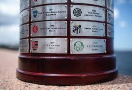 Flamengo e Athletico-PR disputam quinta final brasileira da Libertadores