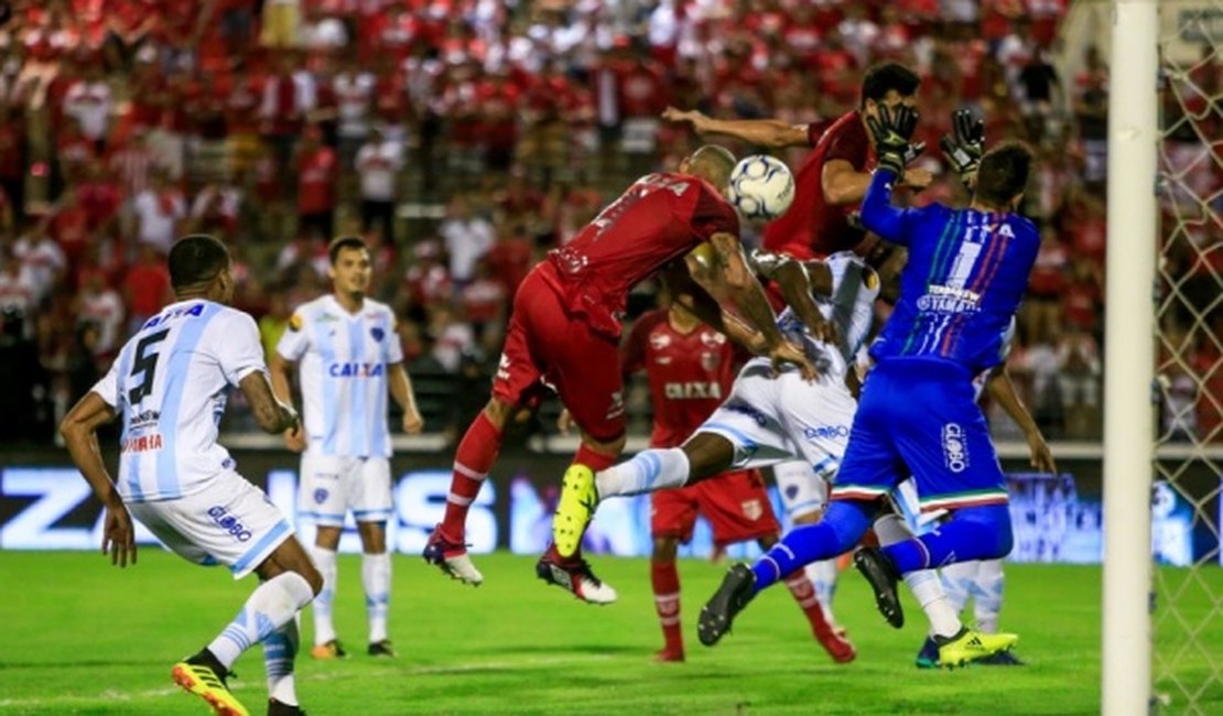 CRB marca aos 46 do 2º tempo, mas cede empate ao Paysandu dois minutos depois