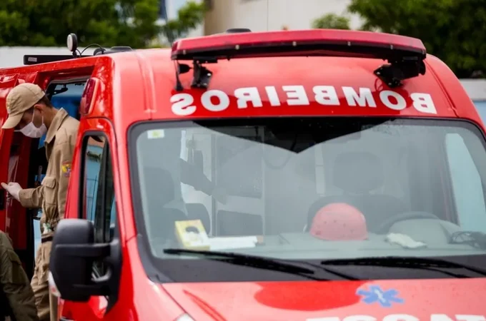 Colisão deixa vítima fatal e pessoas feridas entre Santana do Ipanema e Dois Riachos