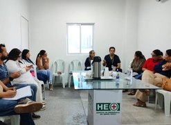 Hospital de Emergência do Agreste debate exaustão emocional em roda de conversa com profissionais