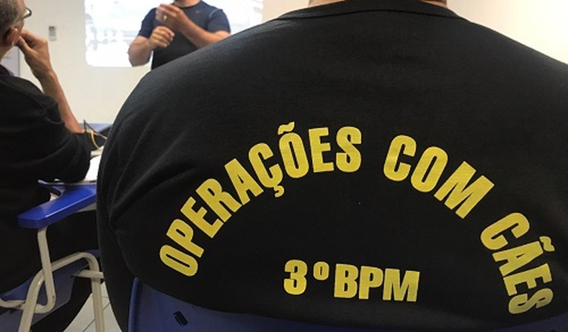 PMs do Canil 3º BPM participam de treinamento no trabalho com cães para detecção de drogas