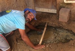 Buraco se abre em casa em Riacho Doce e deixa moradores preocupados