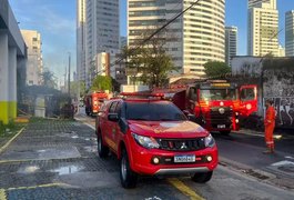 VÍDEO: Incêndio atinge supermercado no Recife após explosão no setor de padaria