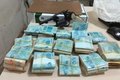Mulher suspeita de participar do furto de R$ 145 mil, da casa de empresário no Sertão, é presa em PE