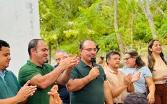 Prefeitura de Junqueiro entrega cestas básicas a famílias atendidas pela Casa da Sopa