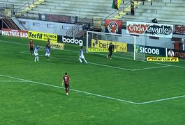 CSA sai atrás do marcador, consegue empate ainda no primeiro tempo e segue sem perder na Série B