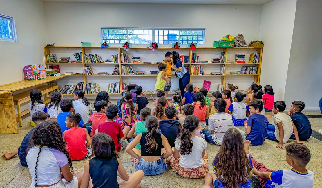 Colônia de férias leva diversão e conhecimento aos estudantes durante o recesso escolar, em Arapiraca