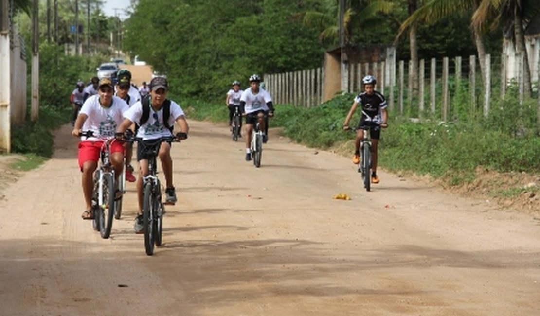 Arapiraquenses pedalam pela preservação do meio ambiente