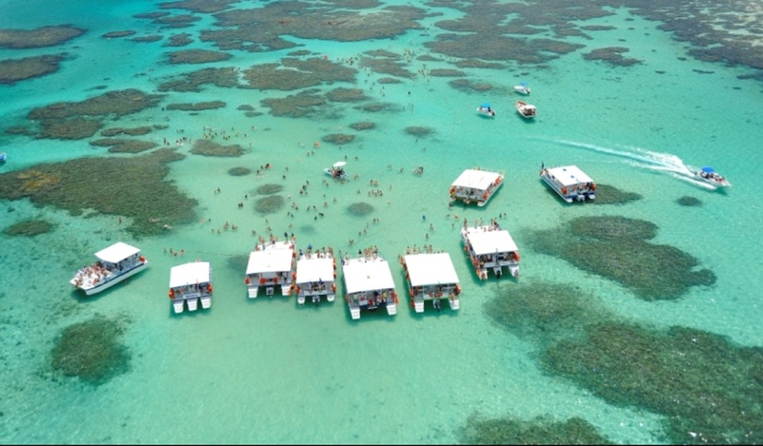 Prefeitura de Maragogi cobra R$ 1 milhão em ISS de donos de catamarãs