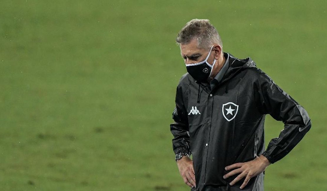 Botafogo demite técnico Paulo Autuori após derrota para o Bahia no Niltão