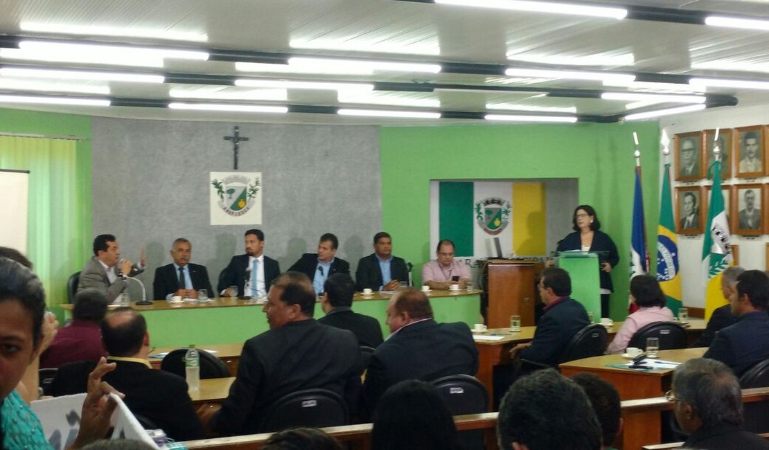 Audiência pública discute problema da falta de água em Arapiraca