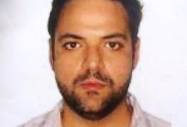 Médico suspeito de violar sexualmente mais de 100 pacientes é preso