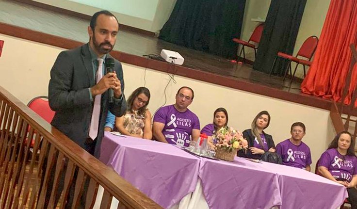 Prefeitura de Junqueiro realiza ﻿palestra sobre violência doméstica com juiz Danilo Vital