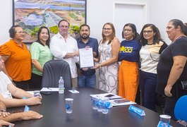 Prefeito Luciano Barbosa anuncia construção de mais uma escola em Arapiraca