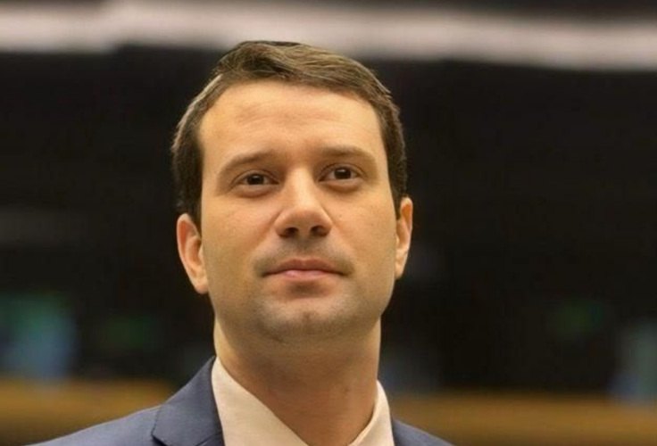Spray de pimenta: lei sancionada tem base em proposta de Daniel Barbosa