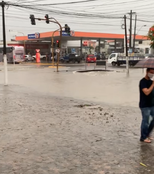 Chuvas em Maceió podem causar deslizamento de encostas em áreas de risco nesta terça