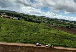 Perseguição acaba com apreensão de menores e moto recuperada, em Arapiraca