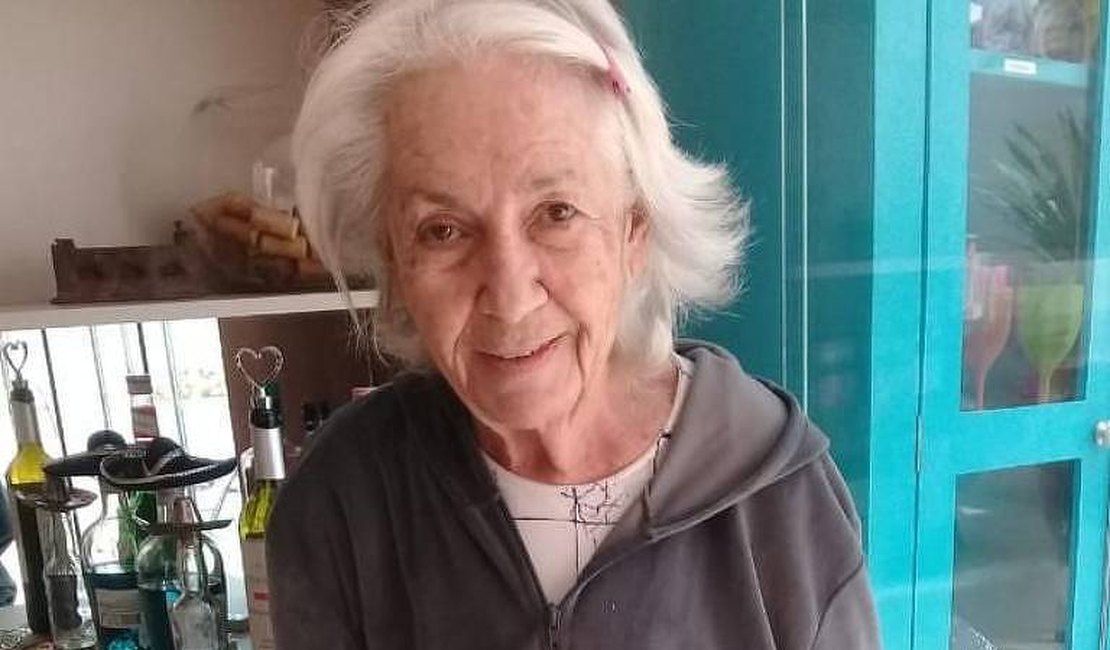 Idosa com Alzheimer deixa desejo sobre doação de órgãos escrito em guarda-roupa