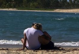 Tierry posta primeira foto romântica ao lado de Gabi Martins