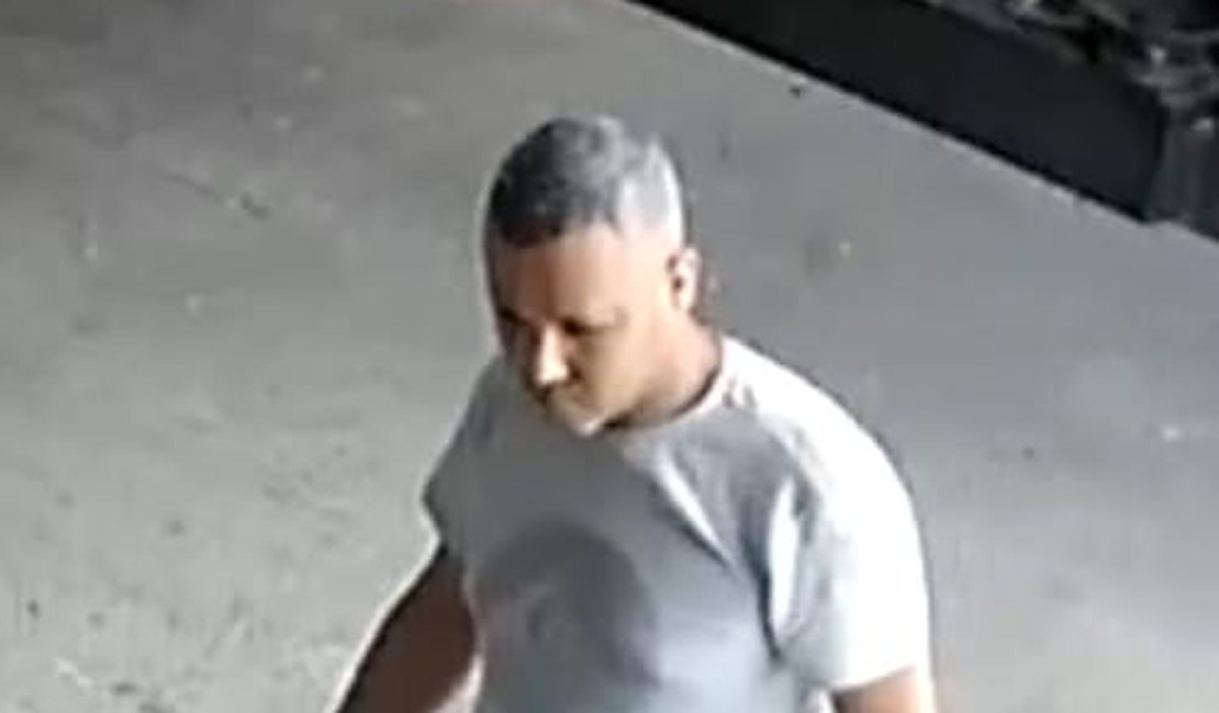 Homem é flagrado furtando bateria de caminhão em loja de Arapiraca