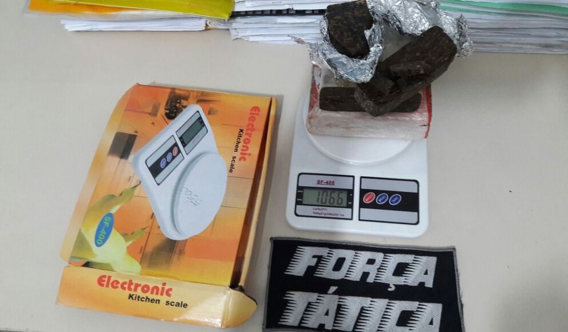 Mais de dez quilos de maconha são encontrados enterrados no bairro Primavera