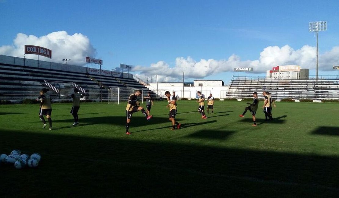 Atletas alvinegros voltam aos trabalhos no Fumeirão focados no jogo contra o Salgueiro