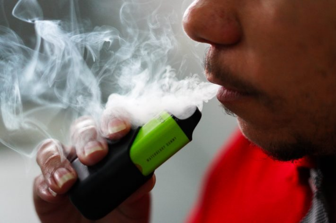 Número de fumantes de cigarros eletrônicos em escolas aumenta 14% em Alagoas