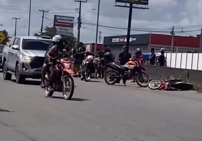 Jovem morre após acidente provocado por fios soltos na AL-110, em Arapiraca