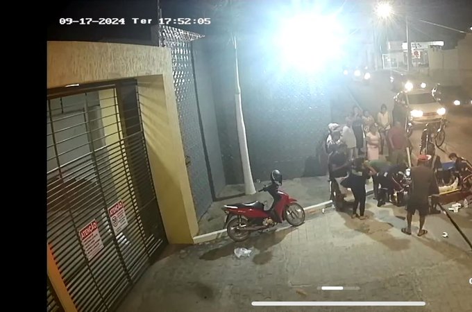 Homem sofre fratura na perna após cair de moto no bairro Baixa Grande, em Arapiraca