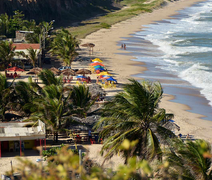 Homem é assassinado e duas pessoas são baleadas em emboscada na saída de festa na PB