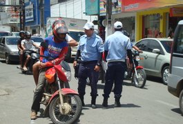 SMTT flagra mototaxista clandestino em Arapiraca
