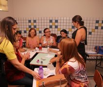 Professores de Ciências recebem capacitação com biscuit
