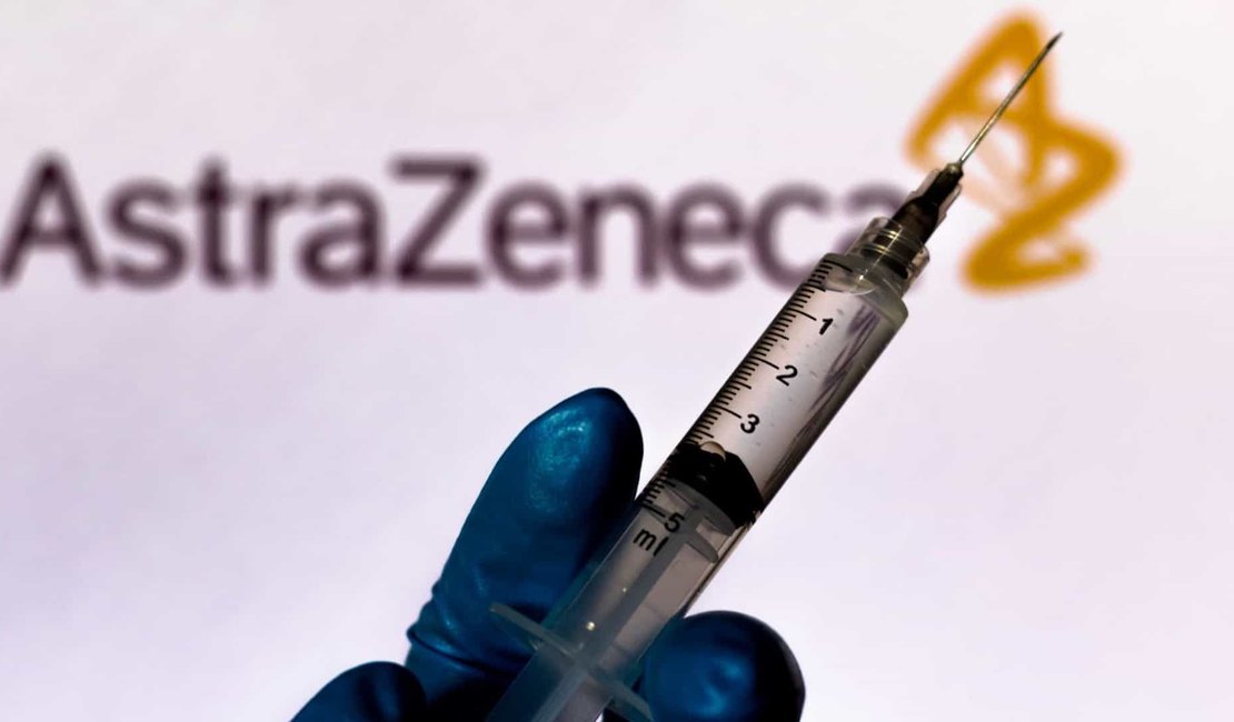 Primeiras doses da vacina AstraZeneca estarão disponíveis em fevereiro; entenda