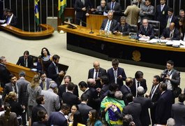 Religiosos criticam citações a Deus na sessão da Câmara que votou impeachment